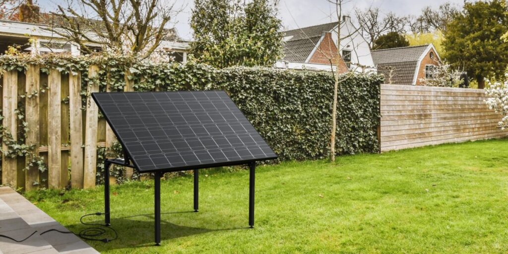Photovoltaik-Tisch von Technaxx mit 400 Watt Leistung